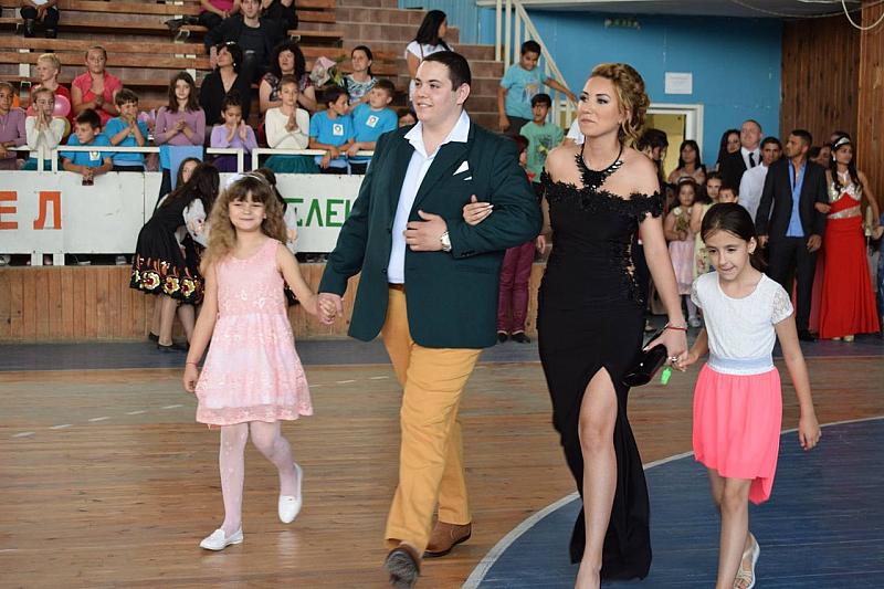 32921364 10204717764340477 1252572786052825088 o