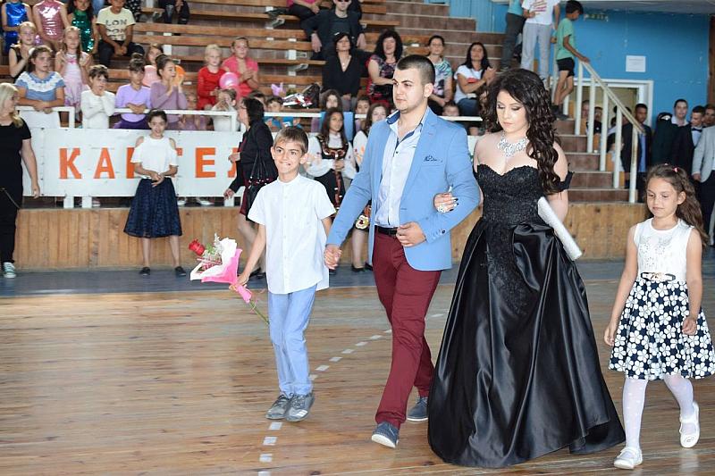 32928085 10204717761260400 6471098556252946432 o