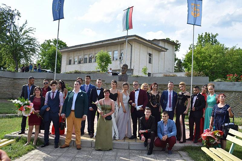 32974140 10204717969305601 5093916712969961472 o